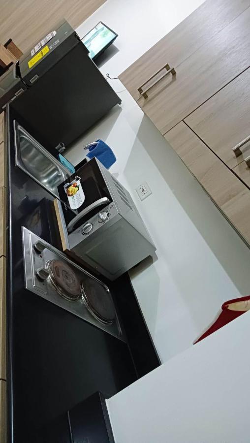Shore Residence D7 Near Mall Of Asia & Airport Μανίλα Εξωτερικό φωτογραφία